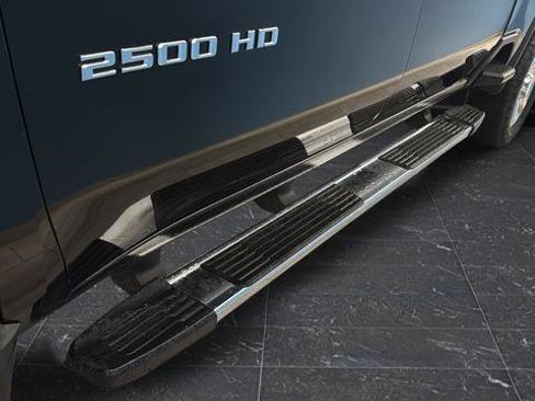 Used 2021 Chevrolet Silverado 2500 LTZ w/ Z71 Chrome Sport Edition AWD/4WD image 42