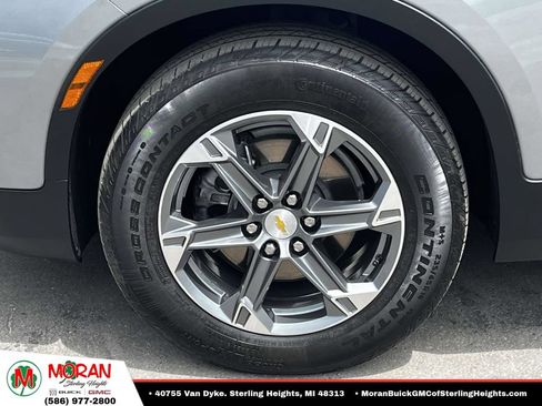 Used 2024 Chevrolet Blazer LT FWD image 9