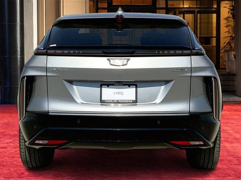 New 2025 Cadillac Lyriq Luxury image 5