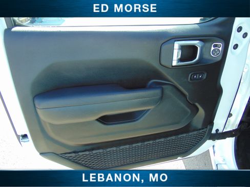 Used 2025 Jeep Gladiator Sport image 18