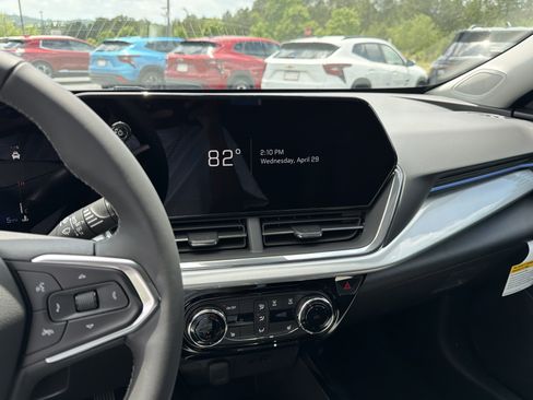 New 2026 Chevrolet Trax LT FWD image 27