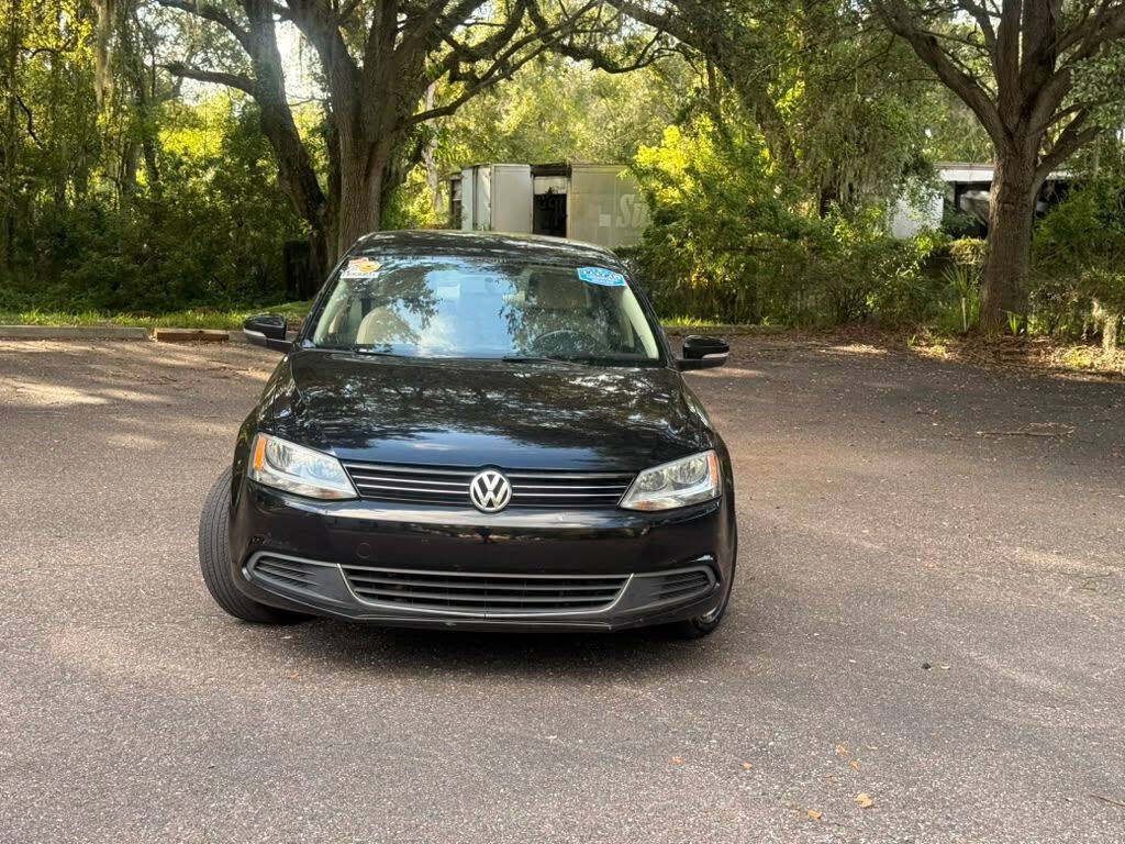 Used 2014 Volkswagen Jetta SE FWD image 2