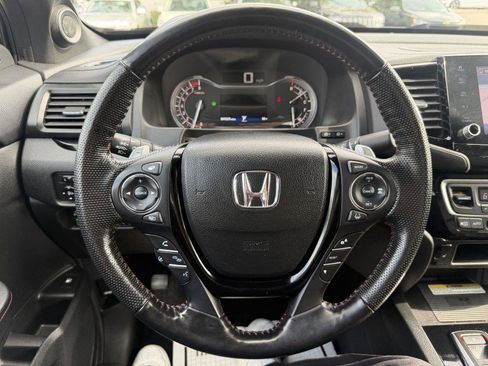Used 2022 Honda Ridgeline Black Edition image 13