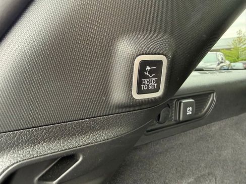 Certified 2023 Jeep Grand Cherokee Overland w/ Advanced Protech Group III AWD/4WD image 37