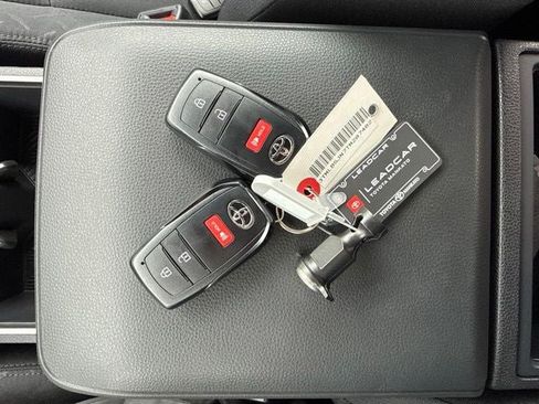 Used 2026 Toyota Tacoma SR5 AWD/4WD image 31