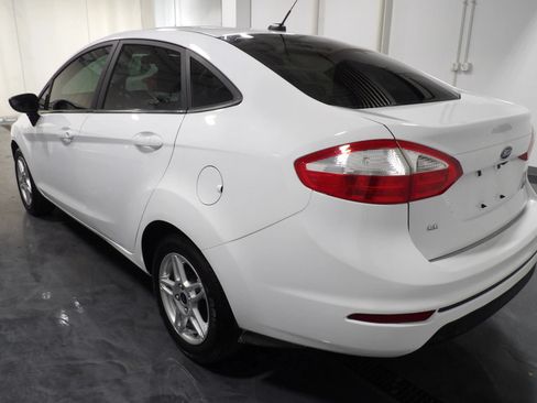 Used 2019 Ford Fiesta SE FWD image 5