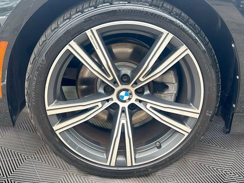 Used 2023 BMW 330i Sedan w/ Premium Package RWD image 35