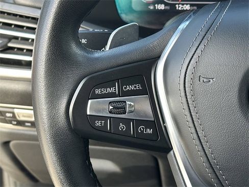 Used 2022 BMW X5 sDrive40i w/ Premium Package image 12