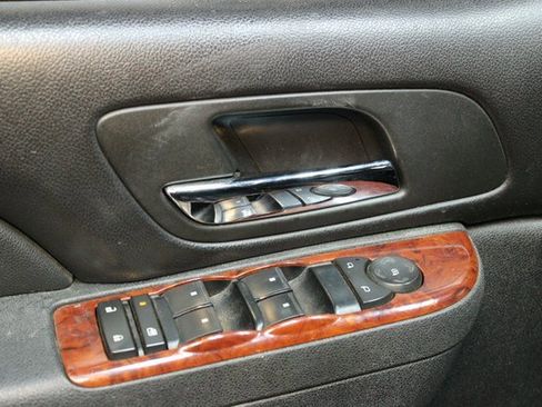 Used 2010 GMC Yukon SLT w/ Suspension Package, Autoride image 16