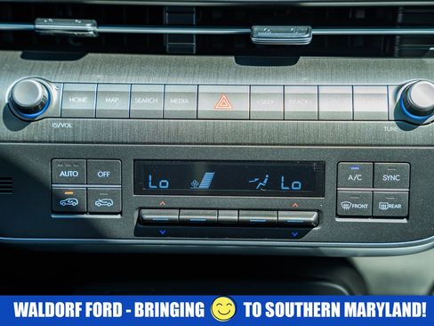 Used 2024 Hyundai Kona Limited AWD/4WD image 27