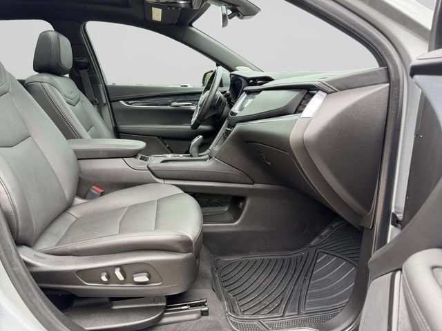 Used 2023 Cadillac XT5 Premium Luxury AWD/4WD image 15