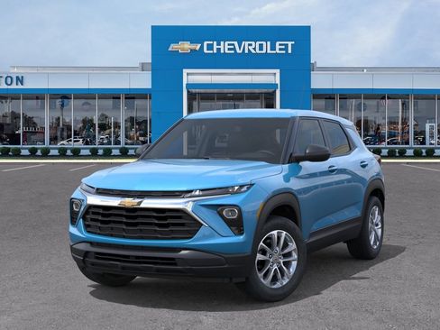 New 2026 Chevrolet TrailBlazer LS w/ LS Convenience Package FWD image 6