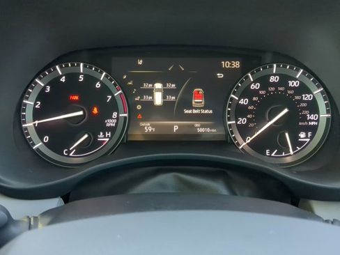 Used 2021 Toyota Highlander XLE image 24