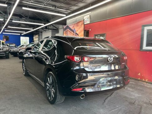Used 2021 MAZDA MAZDA3 s image 4