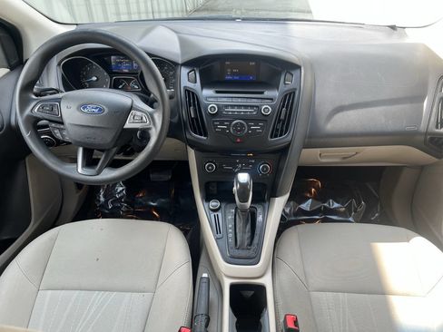 Used 2015 Ford Focus SE image 13
