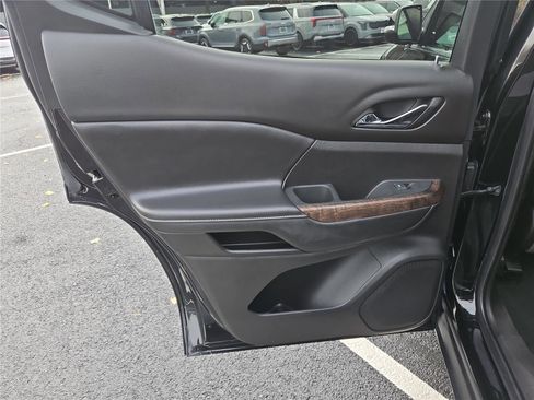 Used 2023 GMC Acadia Denali w/ Denali Ultimate Package image 26