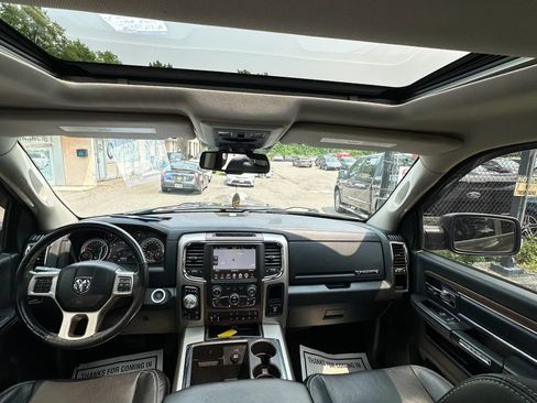 Used 2014 RAM 1500 Laramie w/ Convenience Group AWD/4WD image 23