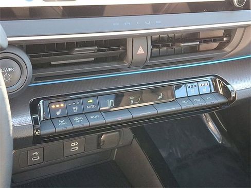 Certified 2023 Toyota Prius Limited image 17