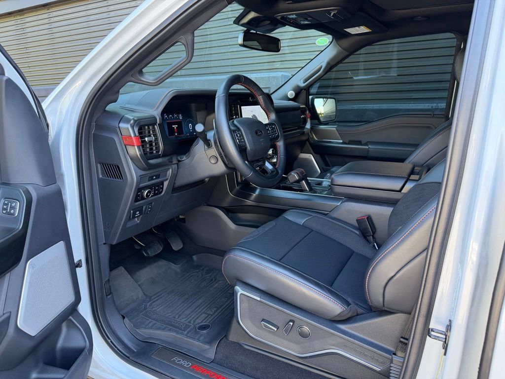 Used 2025 Ford F150 Raptor AWD/4WD image 4