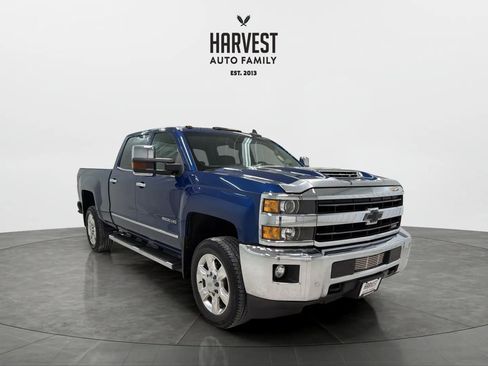 Used 2019 Chevrolet Silverado 2500 LTZ w/ Duramax Plus Package AWD/4WD image 10