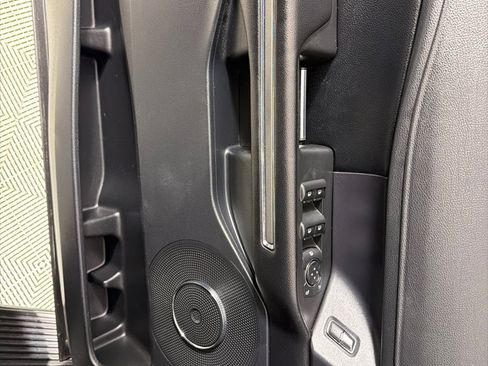 Used 2019 Ford Expedition Max XLT w/ Equipment Group 201A AWD/4WD image 11