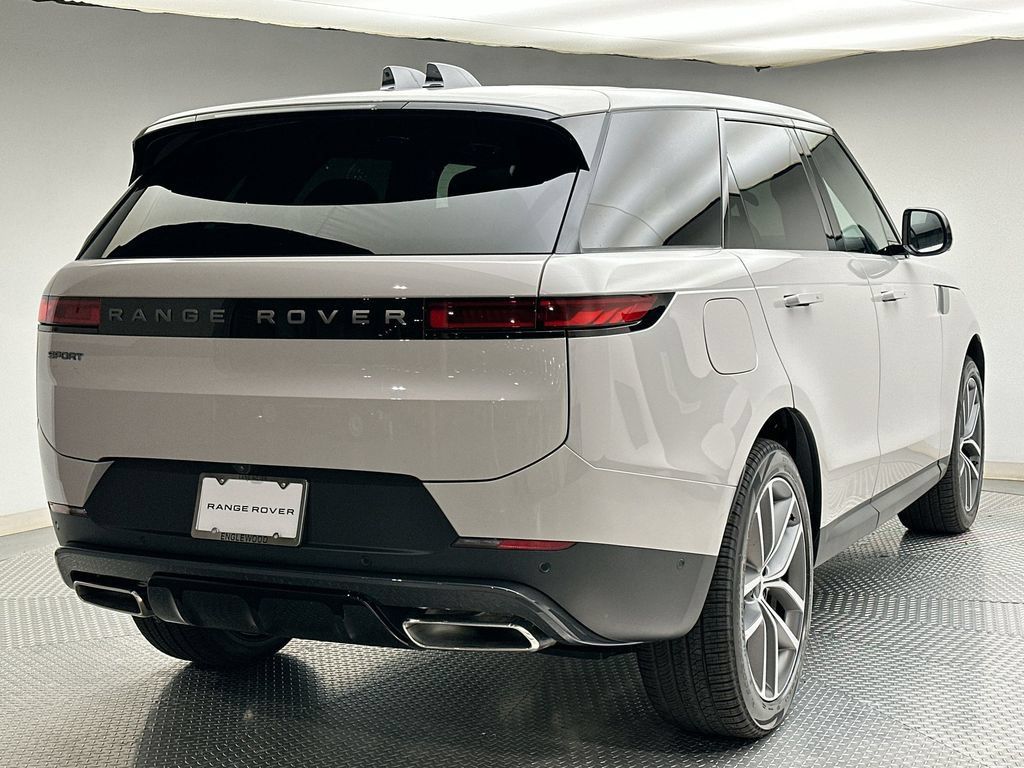 New 2027 Land Rover Range Rover Sport SE AWD/4WD image 3