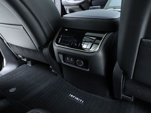 New 2026 INFINITI QX80 4WD w/ Sport Exterior Package image 40