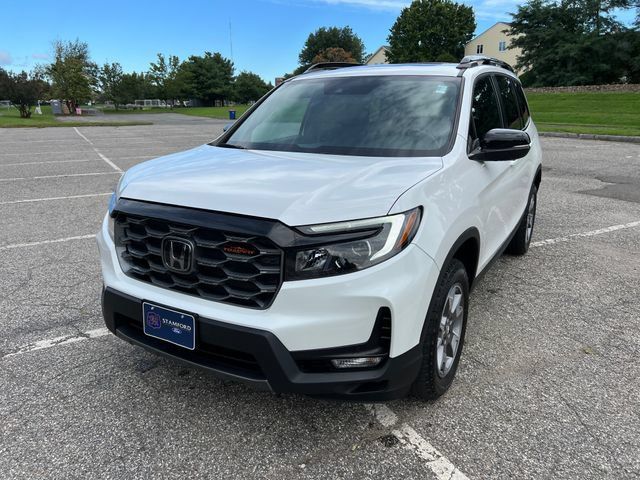Used 2023 Honda Passport TrailSport image 4