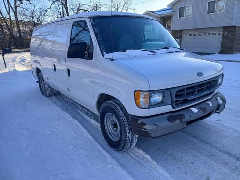 Used 2001 Ford E-150 and Econoline 150 E-150 image 4