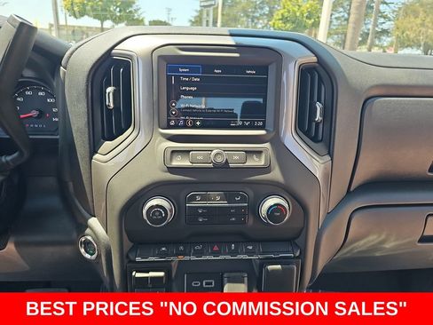 New 2026 Chevrolet Silverado 1500 Custom w/ LPO, Dark Essentials Package RWD image 19