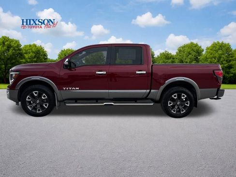 Used 2021 Nissan Titan Platinum Reserve w/ Moonroof Package image 4