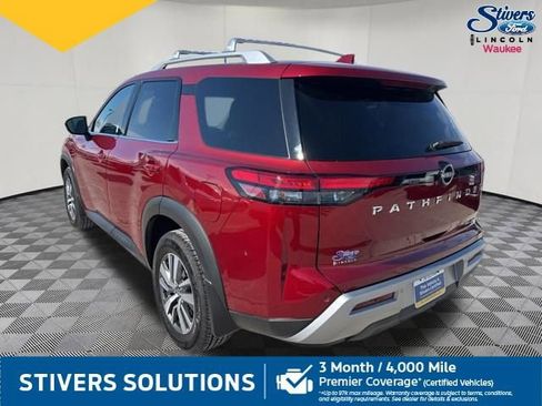 Used 2022 Nissan Pathfinder SL image 9