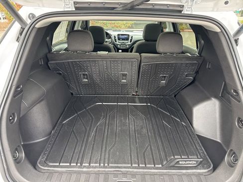 Used 2022 Chevrolet Equinox LT image 28