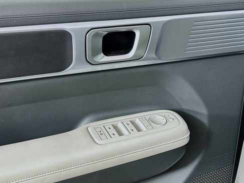 Used 2025 Hyundai Santa Fe SEL image 15