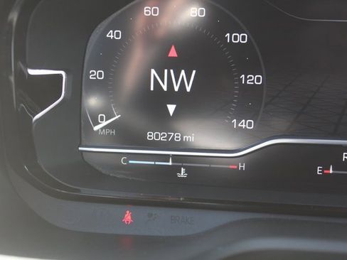 Used 2022 GMC Yukon Denali image 28