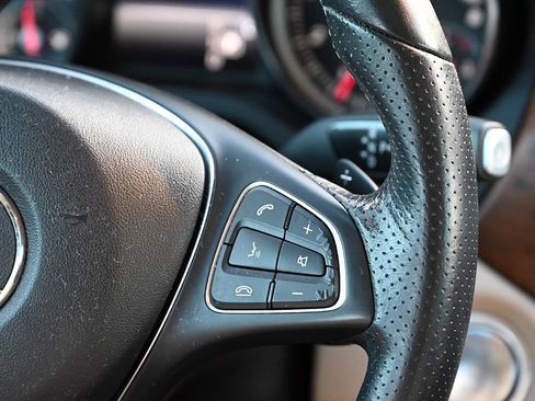 Certified 2019 Mercedes-Benz GLA 250 image 18