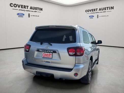 Used 2021 Toyota Sequoia Limited w/ Safety & Convenience Package AWD/4WD image 5