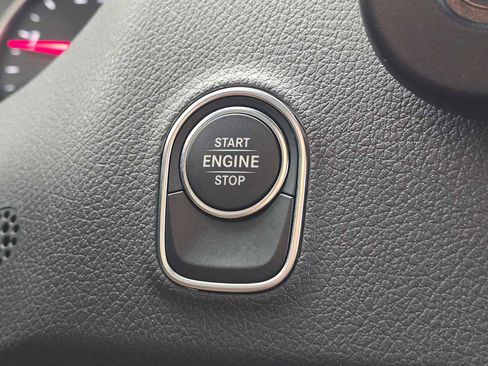 Used 2024 Mercedes-Benz Sprinter 2500 image 29