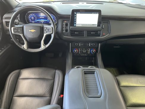 Used 2022 Chevrolet Tahoe LT w/ Luxury Package image 18