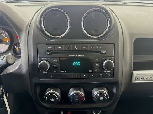 Used 2017 Jeep Compass Sport w/ Power Value Group image 10