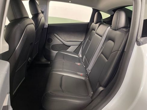 Used 2023 Tesla Model Y Long Range AWD/4WD image 13