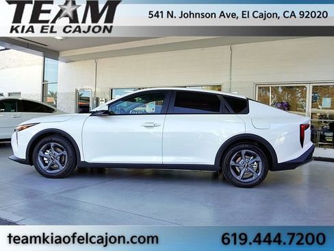 New 2026 Kia K4 LXS image 6