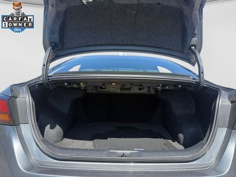 Certified 2025 Nissan Altima 2.5 SV FWD image 18
