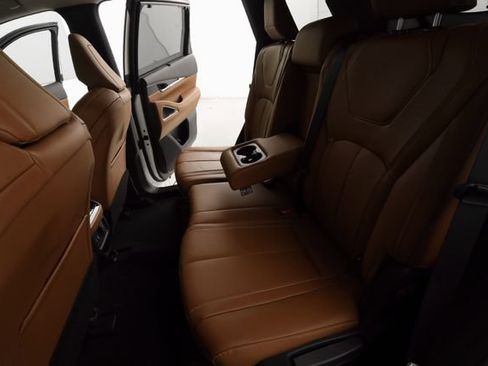 Used 2022 INFINITI QX60 Sensory w/ Vision Package AWD/4WD image 18