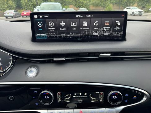 Used 2023 Genesis GV70 2.5T image 12