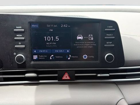 Used 2024 Hyundai Elantra SE FWD image 14