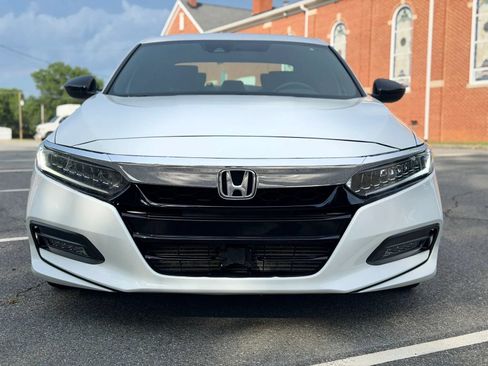 Used 2021 Honda Accord Sport image 9