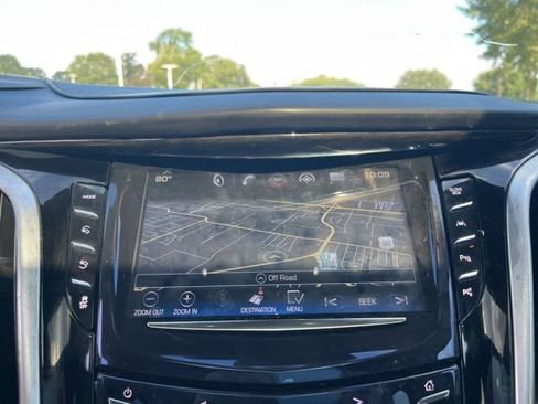 Used 2020 Cadillac Escalade Platinum AWD/4WD image 24