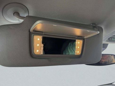 Used 2022 GMC Terrain SLE w/ Driver Convenience Package FWD image 38