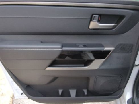 Used 2026 Toyota Tundra Limited AWD/4WD image 30